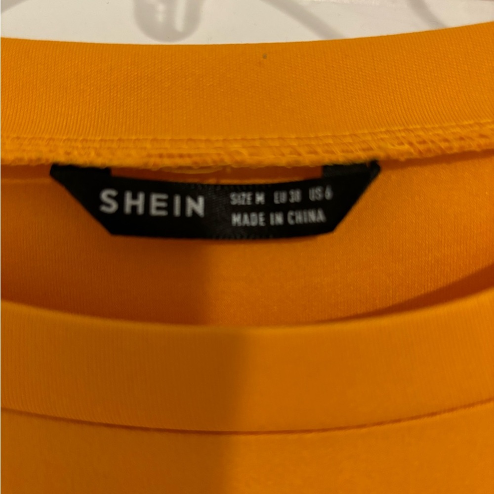 SHEIN Ruched Dress - Picture 4 of 6